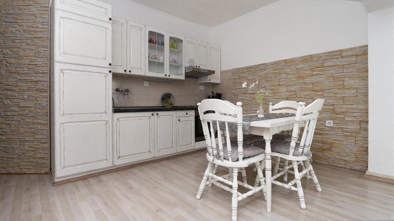 Apartments Skako Makarska Bagian luar foto